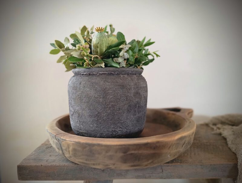 Stenen pot met groen decoratie - Afbeelding 2
